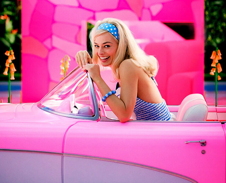 Barbiecore Craze: A Fashion Phenomenon on the Clock