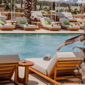 Book your spot at Folie Bouznika